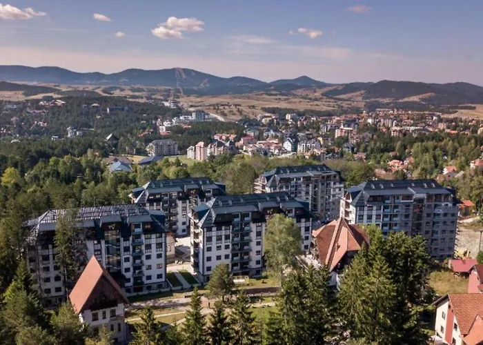 Adoro Titova Vila