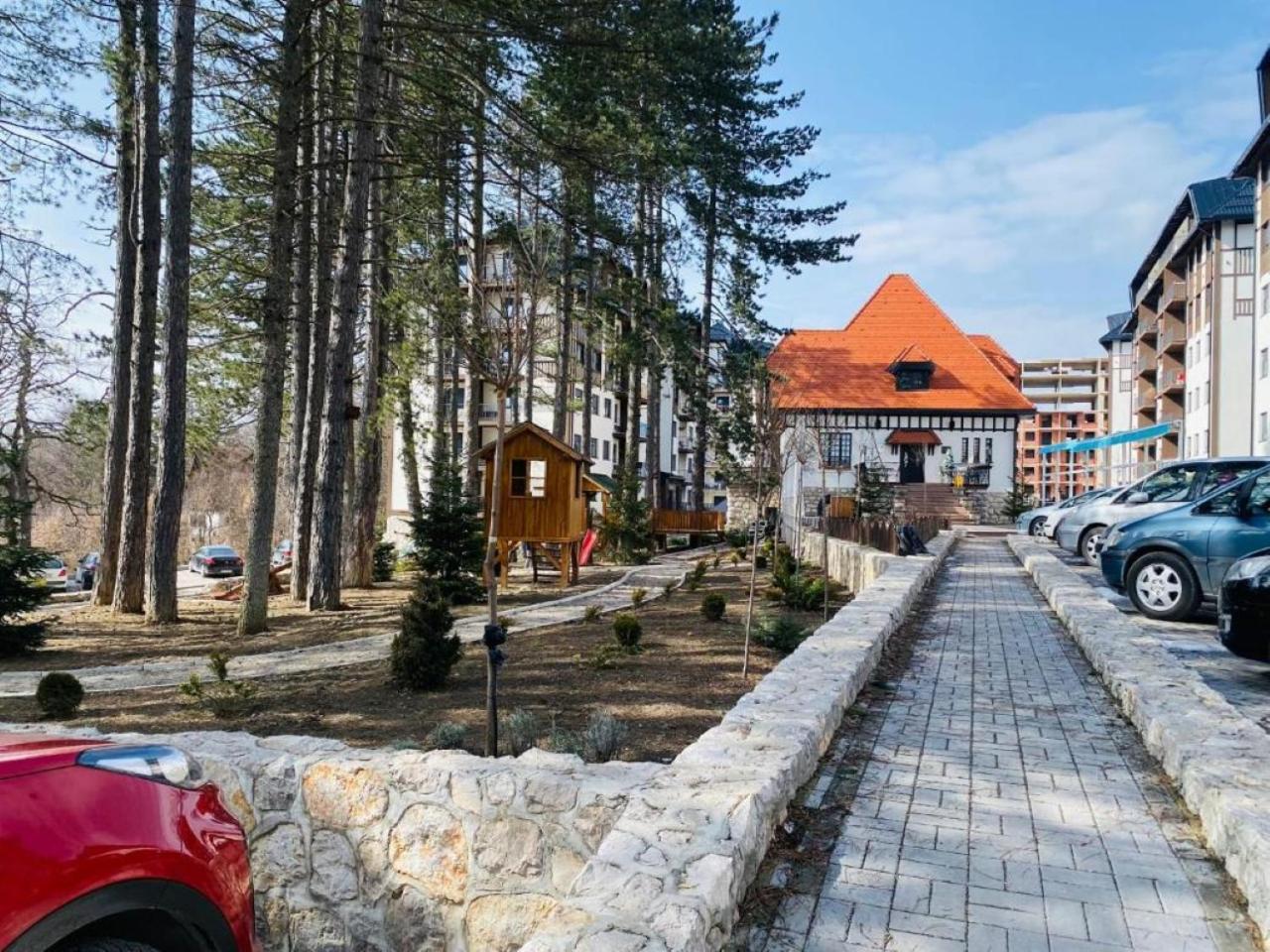 Adoro Titova Zlatibor